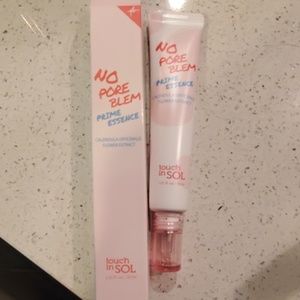 Pore reducing primer
